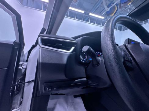 Used 2024 Toyota Corolla LE image 16