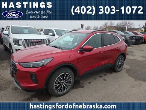 Certified 2025 Ford Escape SE w/ PHEV Premium Package image 1