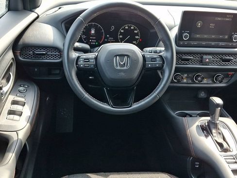 Used 2024 Honda HR-V Sport image 2