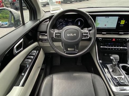Used 2023 Kia Carnival SX FWD image 28