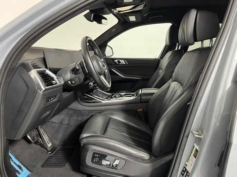 Used 2024 BMW X7 xDrive40i w/ M Sport Package image 11