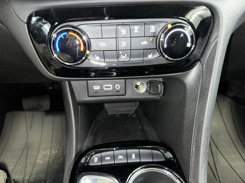 Certified 2023 Buick Encore GX Preferred w/ Cold Weather Comfort Package image 12