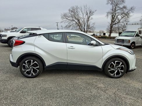 Used 2022 Toyota C-HR XLE image 13