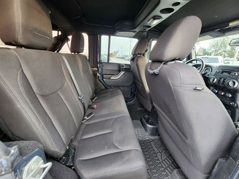 Used 2017 Jeep Wrangler Unlimited Sport w/ Quick Order Package 24S image 13