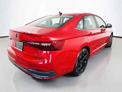 New 2026 Volkswagen Jetta SE FWD image 7