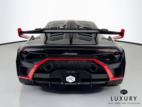 Used 2022 Lamborghini Huracan STO RWD image 7