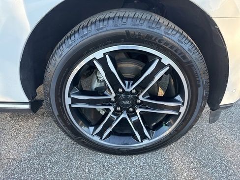 Used 2021 Ford Expedition Limited image 38