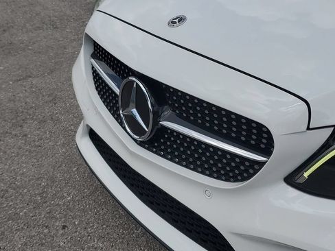 Used 2023 Mercedes-Benz C 300 4MATIC Coupe image 11