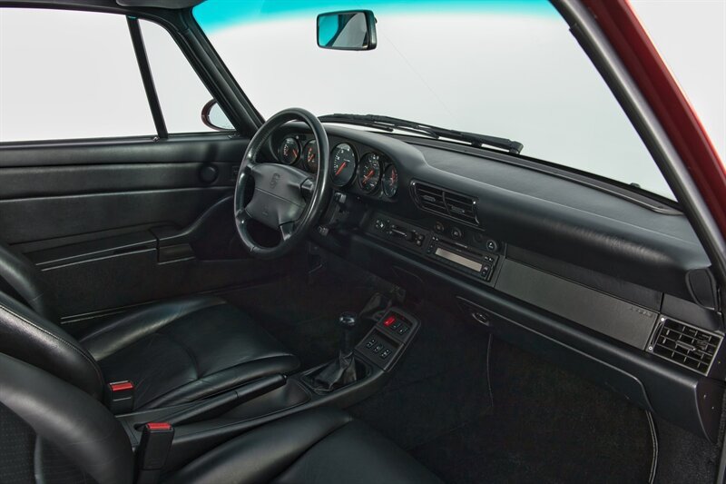 Used 1996 Porsche 911 Carrera RWD image 36