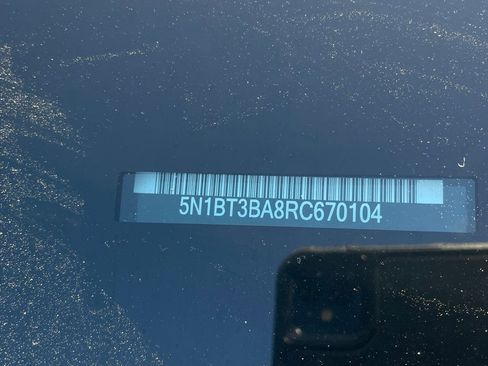 Used 2024 Nissan Rogue SV image 33