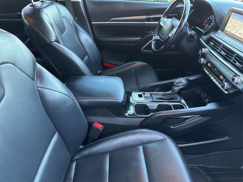 Used 2022 Kia Telluride LX image 33