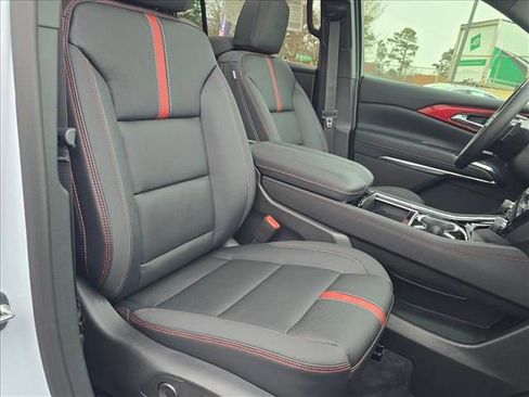 New 2026 Chevrolet Traverse RS image 22