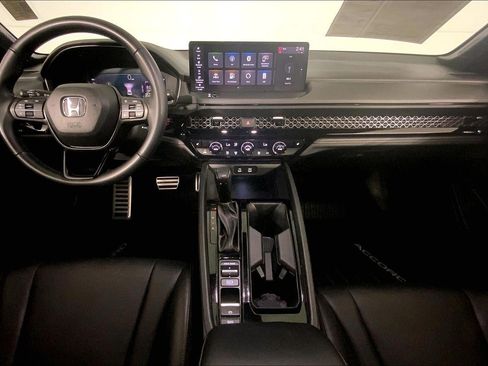 Used 2023 Honda Accord Sport image 15
