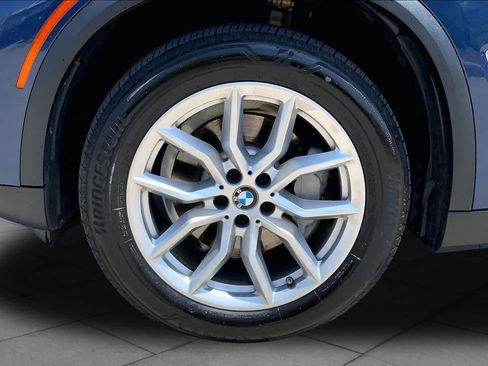 Used 2019 BMW X5 xDrive40i w/ Convenience Package AWD/4WD image 9