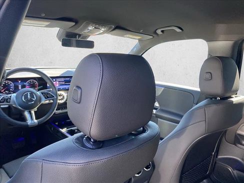 Certified 2025 Mercedes-Benz GLB 250 image 14