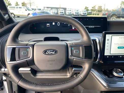 New 2026 Ford Expedition Platinum w/ Stealth Appearance Package AWD/4WD image 12