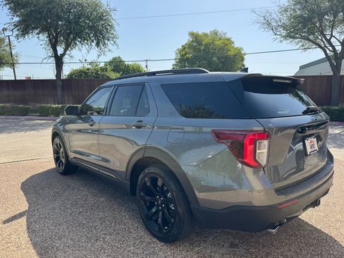 Used 2023 Ford Explorer ST-Line w/ Class IV Trailer Tow Package RWD image 7