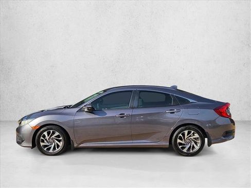 Used 2018 Honda Civic EX image 9
