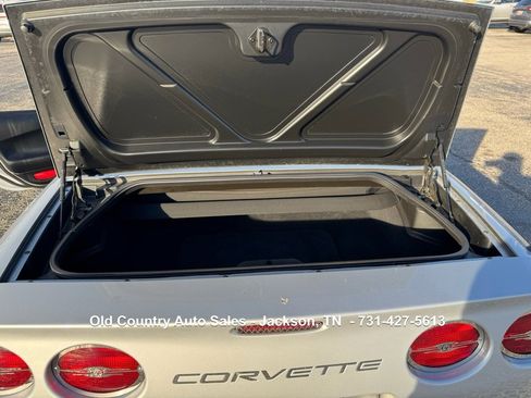 Used 2000 Chevrolet Corvette Convertible w/ Memory Pkg image 44