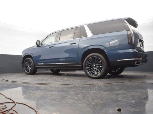 Certified 2026 Cadillac Escalade ESV Luxury w/ Touring Package image 53