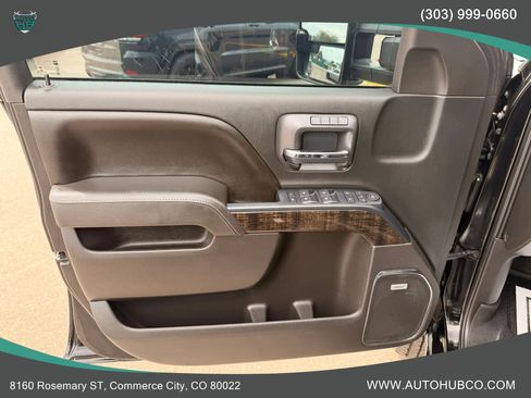 Used 2015 GMC Sierra 2500 Denali w/ Duramax Plus Package AWD/4WD image 32