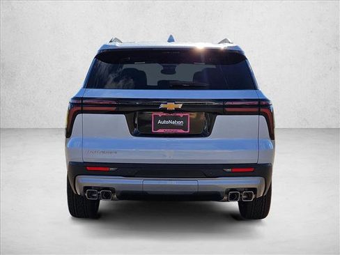 New 2026 Chevrolet Traverse LT w/ Sun and Wheel Package image 8