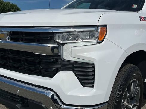 New 2025 Chevrolet Silverado 1500 LT image 10