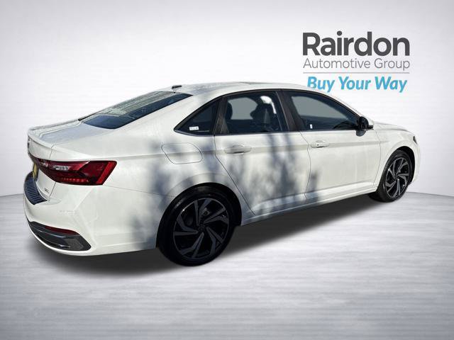 Used 2025 Volkswagen Jetta SEL FWD image 7