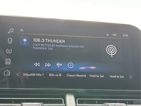 Certified 2024 Chevrolet Trax LT w/ Driver Confidence Package image 19