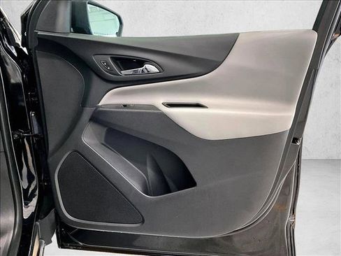 Used 2023 Chevrolet Equinox LS w/ LS Convenience Package FWD image 19
