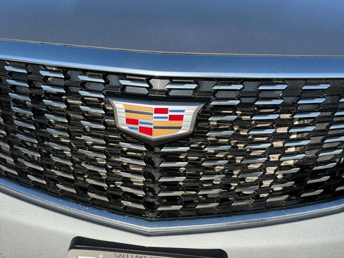 Certified 2025 Cadillac XT5 Premium Luxury image 10