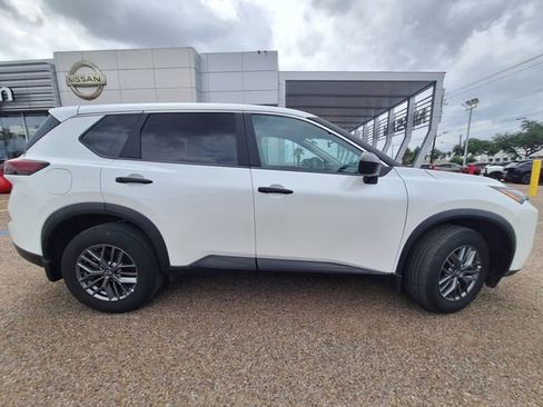 Certified 2025 Nissan Rogue S AWD/4WD image 8