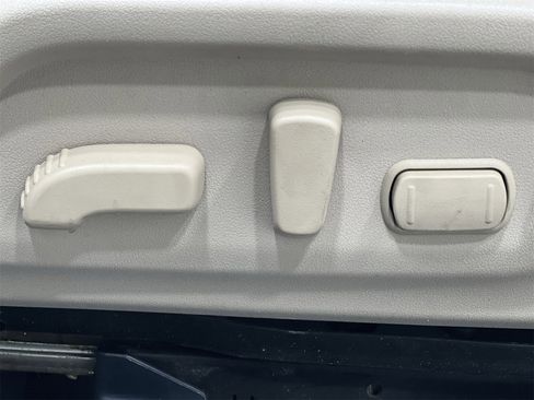 Used 2018 Subaru Legacy 3.6R Limited image 12