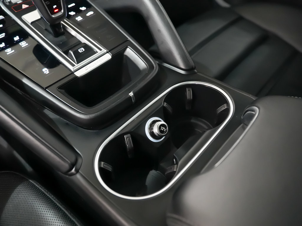 Used 2019 Porsche Cayenne AWD/4WD image 32