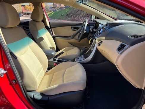 Used 2013 Hyundai Elantra GLS w/ Preferred Pkg image 36