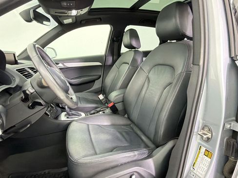 Used 2018 Audi Q3 2.0T Premium Plus w/ Premium Plus Package AWD/4WD image 5