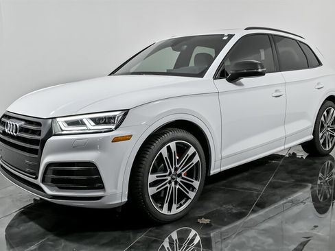 Used 2020 Audi SQ5 Premium Plus w/ Premium Plus Package image 5