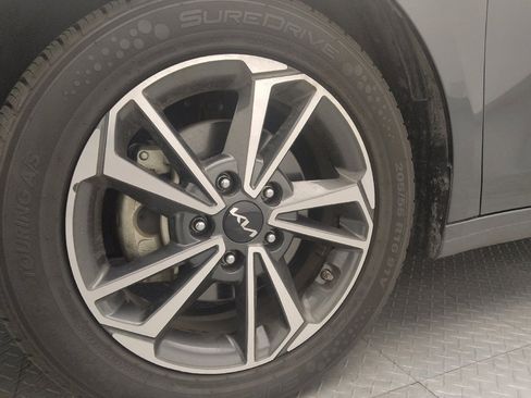 Used 2023 Kia Forte LXS FWD image 31