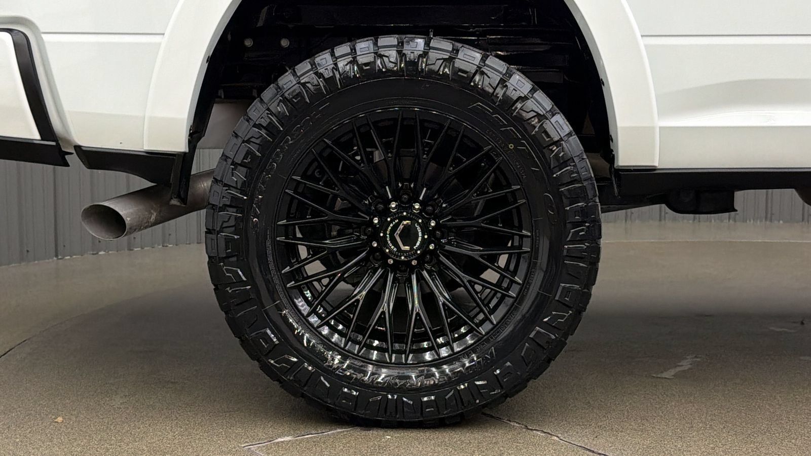 Used 2025 RAM 2500 Limited AWD/4WD image 11