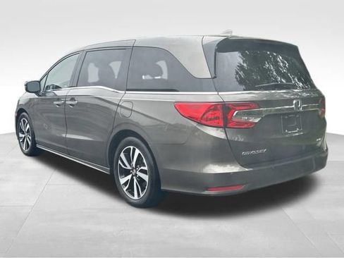 Used 2019 Honda Odyssey Elite image 3