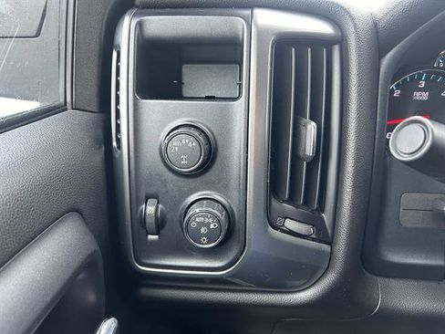 Certified 2018 Chevrolet Silverado 1500 LT w/ All Star Edition AWD/4WD image 24