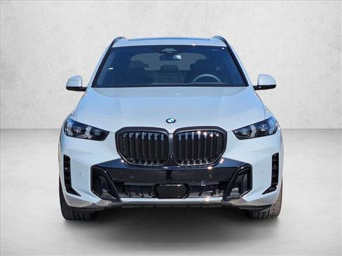 New 2026 BMW X5 xDrive40i w/ M Sport Package image 2