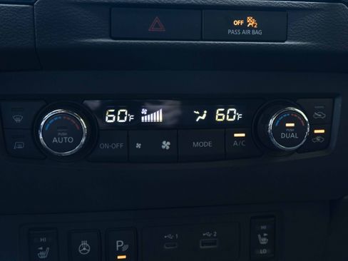 Used 2023 Nissan Frontier PRO-4X w/ Pro Convenience Package AWD/4WD image 31