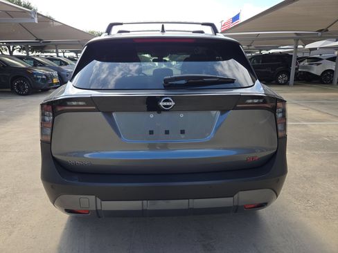 Certified 2026 Nissan Kicks SR FWD image 4