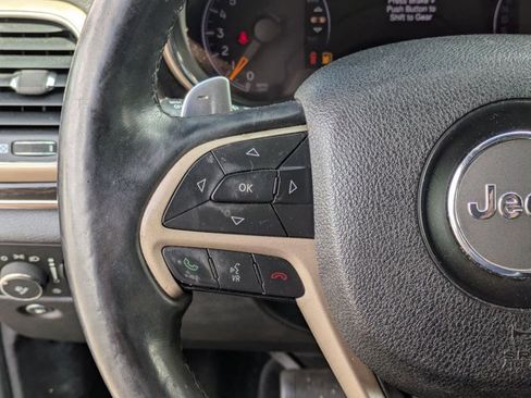 Used 2014 Jeep Grand Cherokee Limited w/ Luxury Group II image 6