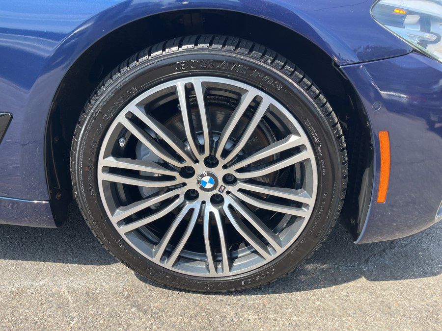 Used 2018 BMW 540i xDrive AWD/4WD image 33