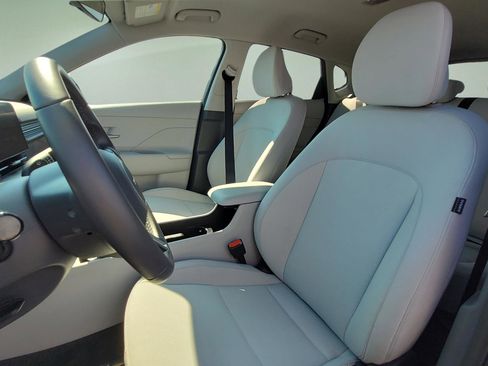 Used 2025 Hyundai Kona SEL FWD image 27