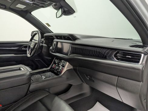 Used 2024 GMC Yukon XL Denali image 22