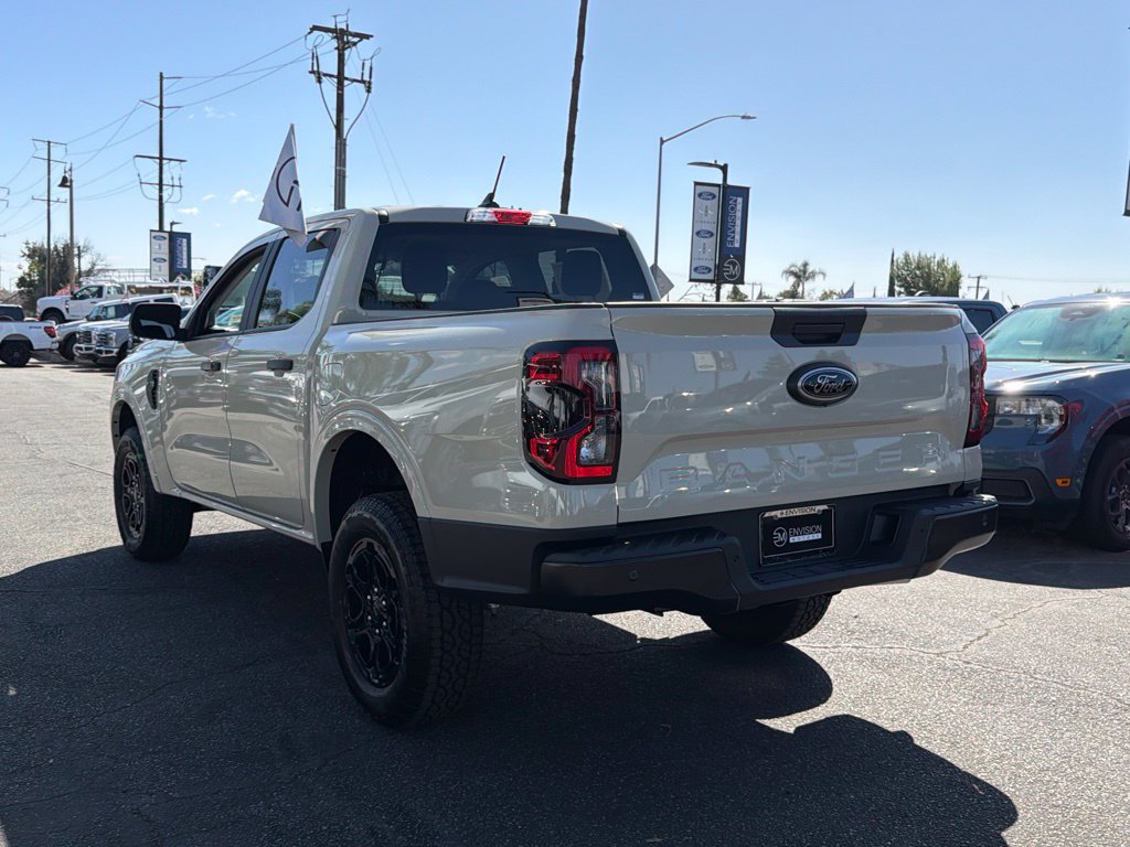 New 2026 Ford Ranger XLT w/ Black Appearance Package RWD image 7