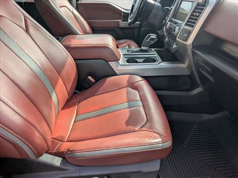 Certified 2018 Ford F150 Platinum w/ Equipment Group 701A Luxury image 20